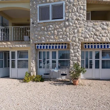 Lejlighed By The Sea Mandre, Pag - 4092 Kolan