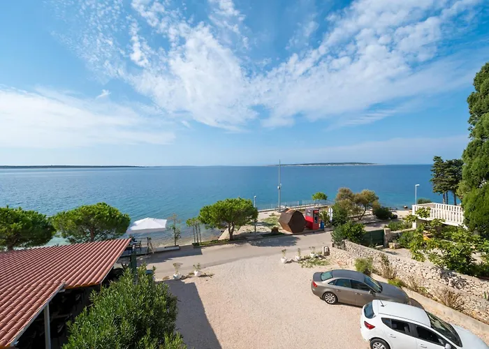 By The Sea Mandre, Pag - 4092 Kolan