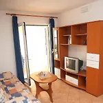 Apartments By The Sea Mandre, Pag - 4092 *