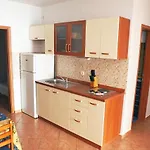 Appartamento By The Sea Mandre, Pag - 4092 *