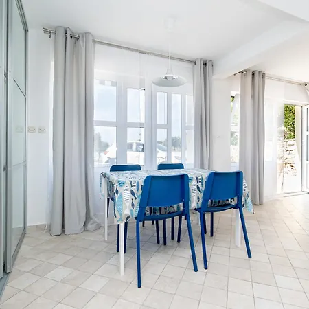 Apartments By The Sea Mandre, Pag - 4092 Apartment
