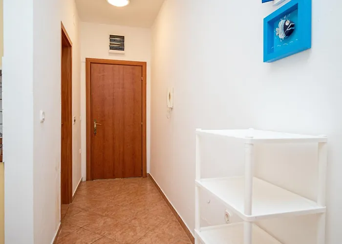 Apartamento By The Sea Mandre, Pag - 4092 Kolan