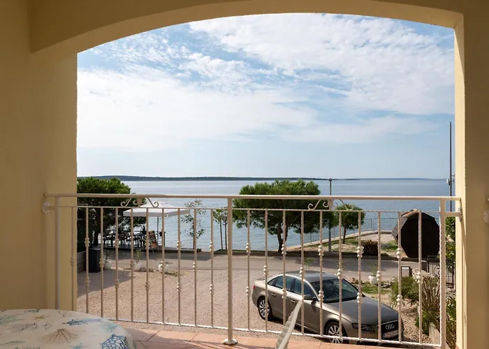 Apartamento By The Sea Mandre, Pag - 4092